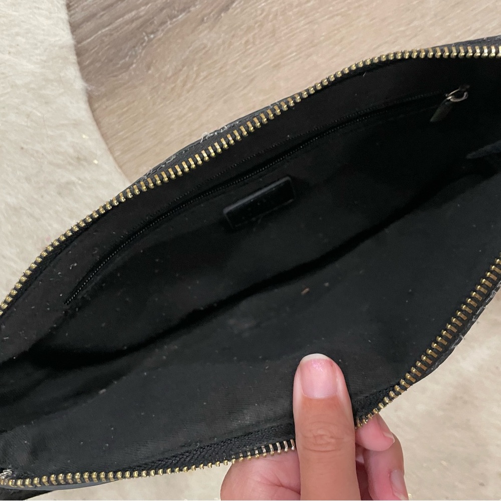 Urban outfitters black crocodile mini embossed shoulder bag - Picture 6 of 9